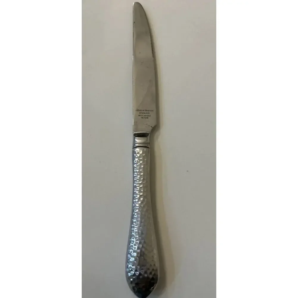 REED & BARTON Stainless Steel Antique‎ Hammered Dinner Knife Teardrop Handle